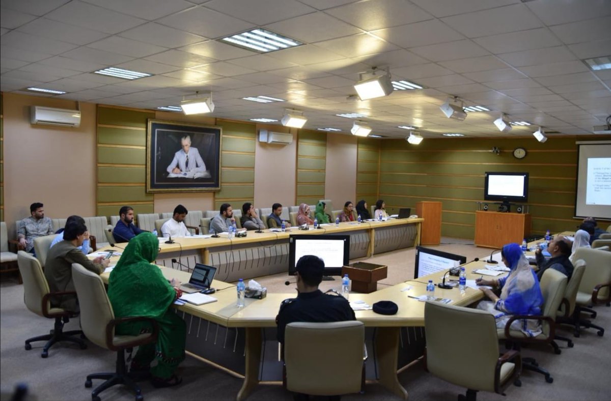 buitemslive's tweet photo. ICRMS BUITEMS organized a lecture on "The issues of smuggling & Trafficking in persons in Balochistan"
#ICRMS #BalochistanPolice #Quetta #HumanRight #FIA #UNWomen https://t.co/TWw4ZqDrzZ