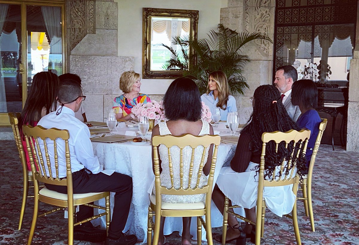 MELANIA TRUMP tweet media