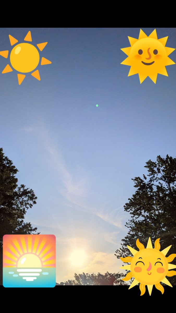 RealMarcFoxx's tweet photo. Mornings are for sungazing.๐โ๏ธ
Bare feet planted firmly on the Earth.๐ฆถ๐
Feel the sun's light instructing your body. ๐
Feel the power of the Earth's flow of electrons.๐ชซ
#sun #sunbathing #sunbasking #sunlight #QuantumHealth #grounding #earthing https://t.co/Z7dZFeKw12