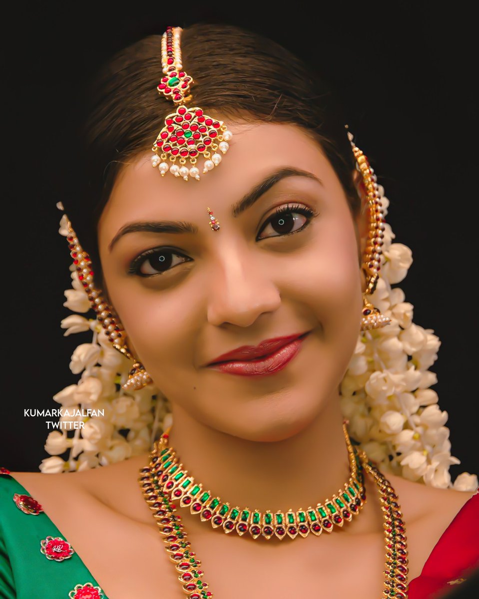 • Toooo Glam!♥️
<a href="/MsKajalAggarwal/">Kajal Aggarwal</a> #KajalAggarwal