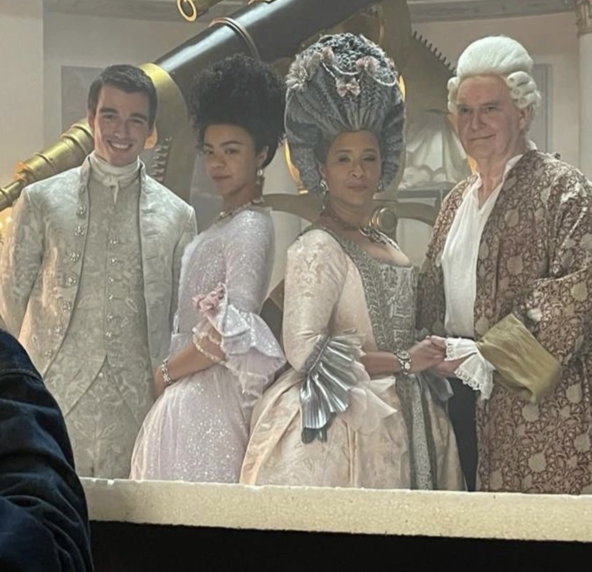 Queen Charlotte: A Bridgerton Story 샬럿 왕비 : 브리저튼 외전 퀸샬럿 팀 오프샷 모음 ❤︎Translate post