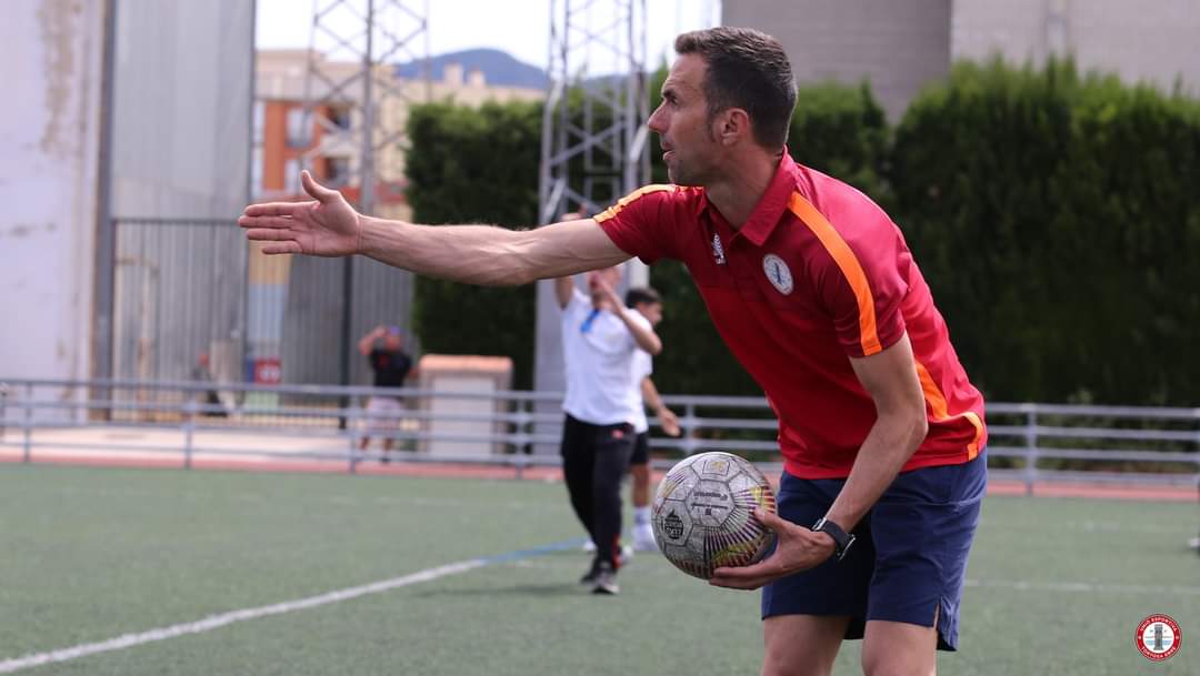 ⚽️ 📸  LA IMATGE DE LA SETMANA!No és maldar, és corregir i construïr!
#uetebase #Formacio #FCF #ConsellEsportiuBaixEbre #Tortosa #TerresdelEbre