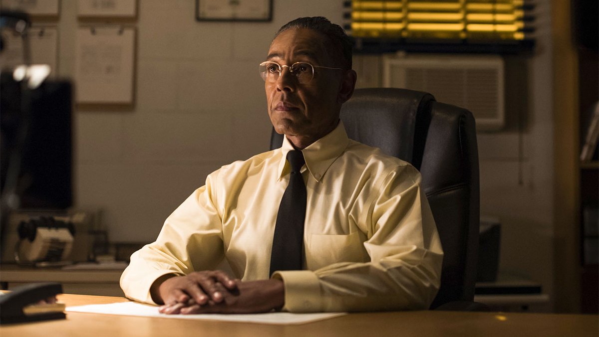 MrBlackOG's tweet photo. Who's the best villain;

Gus Fring                 or                  T Bag https://t.co/nEBzu06unR