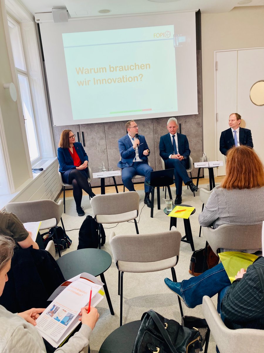 RoliRolihlahla's tweet photo. Fast ein Drittel mehr innovative #Arzneimittel im Jahr 2022 - Bilanz von #AGES & den forschenden Pharmaunternehmen #FOPI mit Geschäftsfeldleiter Medizinmarktaufsicht Günter Waxenecker 💊 https://t.co/Rw1HJ53nbW