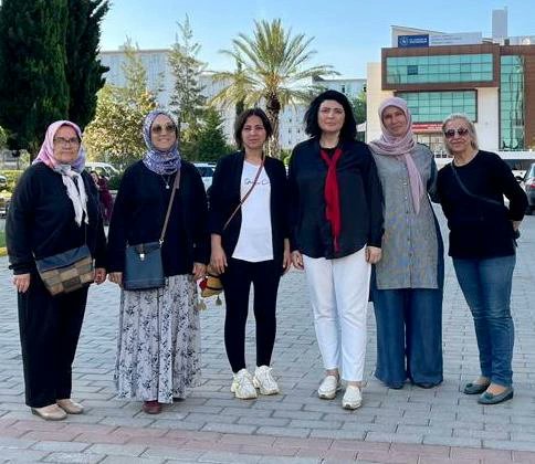 Başkanımız Esra Karababa ve Yönetimi Antalya -Konyaaltı Elmalılı Hamdi Yazır Öğrenci Yurdu'nda (KYK) kalan Depremzede misafirlerimize ziyarette bulundular.
<a href="/alicetin_07/">Ali Çetin</a> <a href="/Aysekeyikyilmaz/">Ayşe Keyik Yılmaz 🇹🇷</a> <a href="/akkadinantalya/">AK Kadın Antalya</a> <a href="/TayfunBayar7/">Tayfun Bayar</a> <a href="/KarababaEsra/">Esra Karababa</a> <a href="/vetden/">Sabire Deniz Ener 🇹🇷</a>
