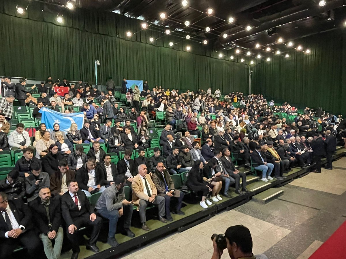 otukenkayseri's tweet image. 3 Mayıs Türkçüler gününü kutlamak amacıyla &quot;3 Mayıs Ruhu İle Yeniden Türk Çağı&quot; programımızı Ankara&apos;da #TurancıDerneklerBirliği ne bağlı teşkilatlarımızın katılımıyla gerçekleştirdik.

Programa katılan değerli hocalarımıza ve Turan Bilimleri Akademisine teşekkürü borç biliriz.+++