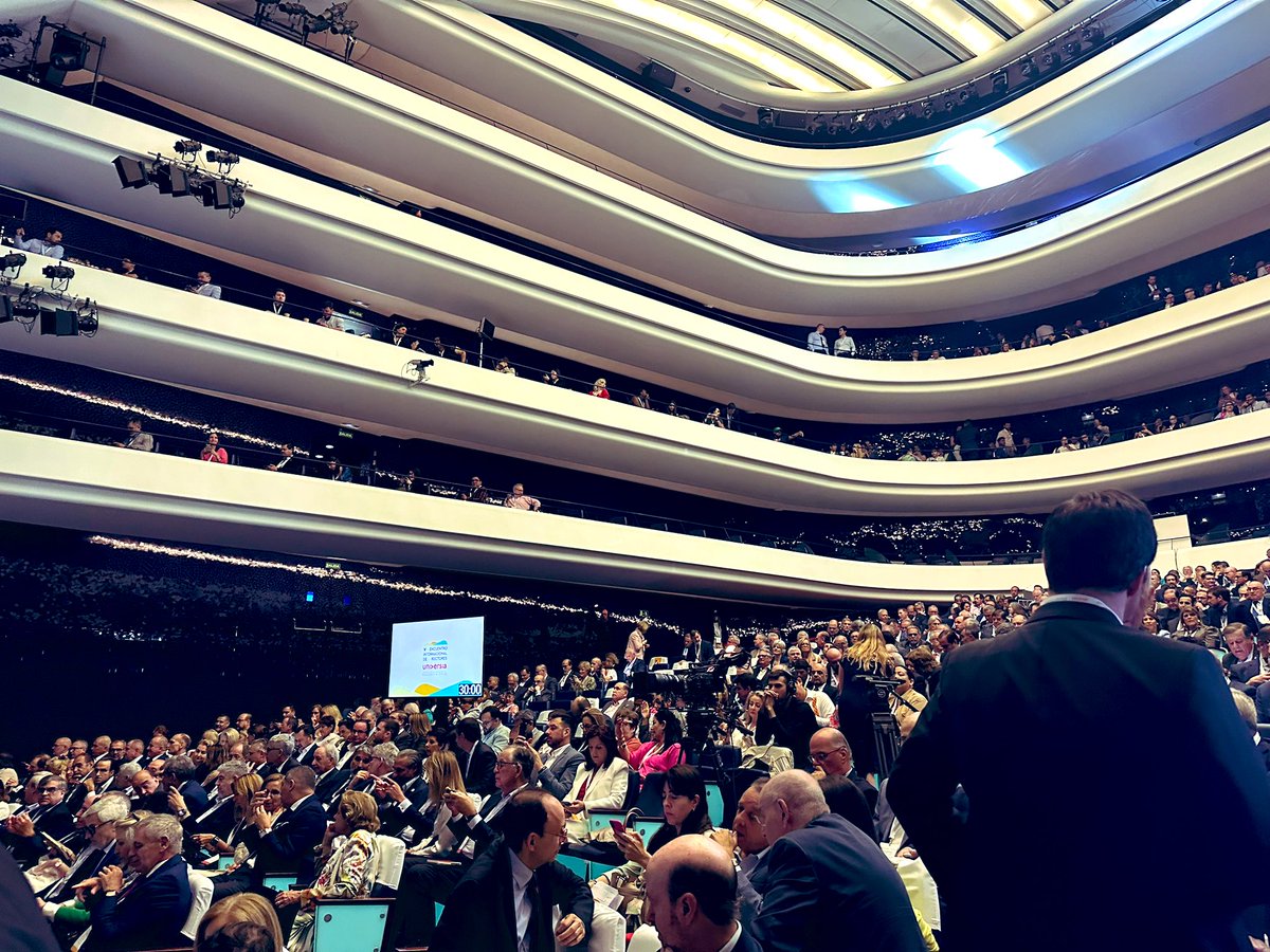 A punto de iniciar el V Encuentro internacional de Rectores #SantanderUniversia2023 en la Ciudad de las Artes y de la Ciencia Valencia. 700 rectores de universidades del mundo en un think tank reflexionando sobre la “Universidad y Sociedad” <a href="/espol/">ESPOL</a> presente 💙💪🏻🙌🏻