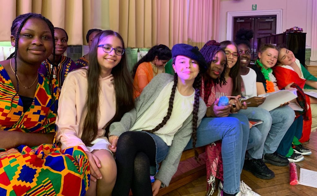 NDSouthwark's tweet photo. A few more International Evening highlights. Stunning performances of song, poetry, drama and dance 🤩 👏 #performingarts #drama #culture #international #community #music https://t.co/bST8kQHPIb