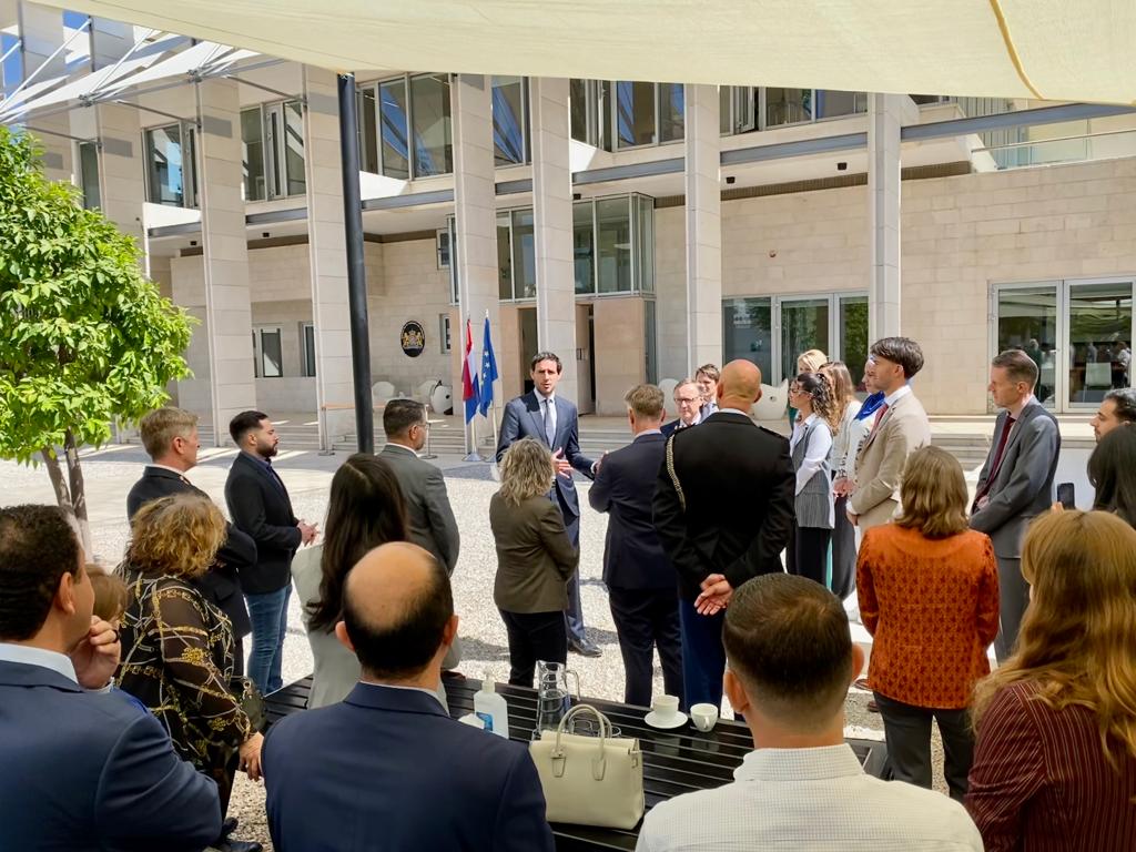 Wopke Hoekstra tweet media