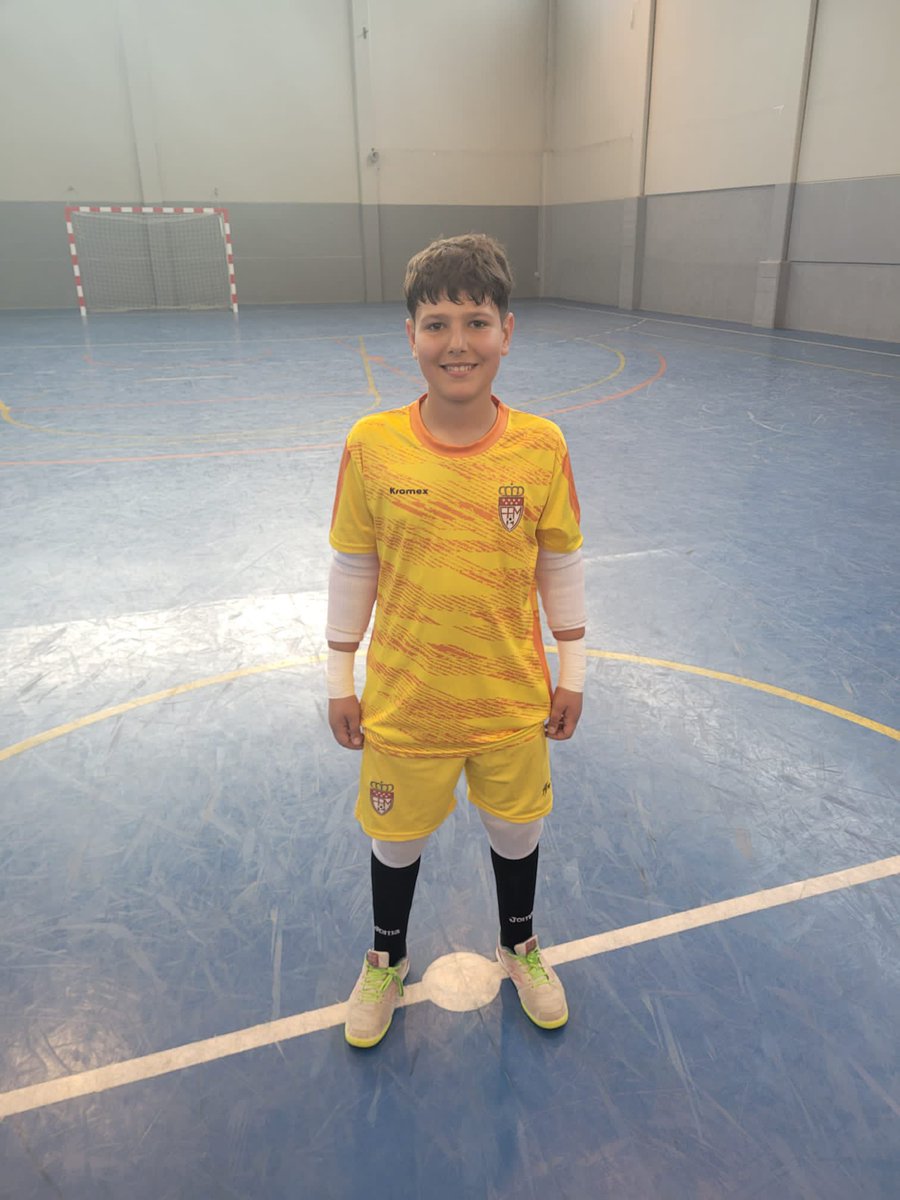 MostolesFutsal's tweet photo. SELECCIÓN ⭐️
Vuelven los entrenos de la selección y ayer le tocó el turno a nuestro Infantil Sergio con la sub 13 @rffm_futbolsala , disfrutando la experiencia y el camino, Enhorabuena 🥇
#123futsal❤️⚽️
#orgullofutsal🔴🟣 https://t.co/2WKXYhWMDG