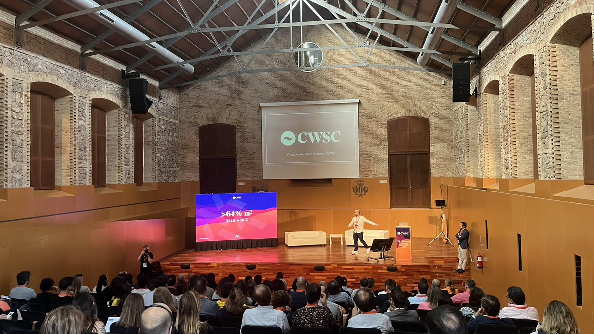 valenciactiva_'s tweet photo. 🙌🏻🏢👥 València se convierte en la capital del #coworking con #TheCoworkingConference, un encuentro que reúne a más de 200 profesionales para abordar las tendencias, la evolución de la industria y oportunidades que giran en torno al coworking, el coliving y el flex office
#CWSC https://t.co/ZzQp0iISFb