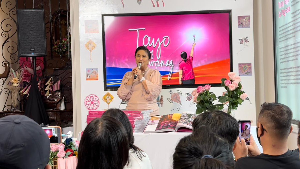 ABSCBNNews's tweet photo. LOOK: Former vice president and Angat Buhay Chairperson Leni Robredo leads the launching of the coffee table book "Tayo ang Liwanag" featuring photos taken during the 2022 elections. (📷: Angat Buhay) | via @adrianayalin https://t.co/grqhXdGnar
