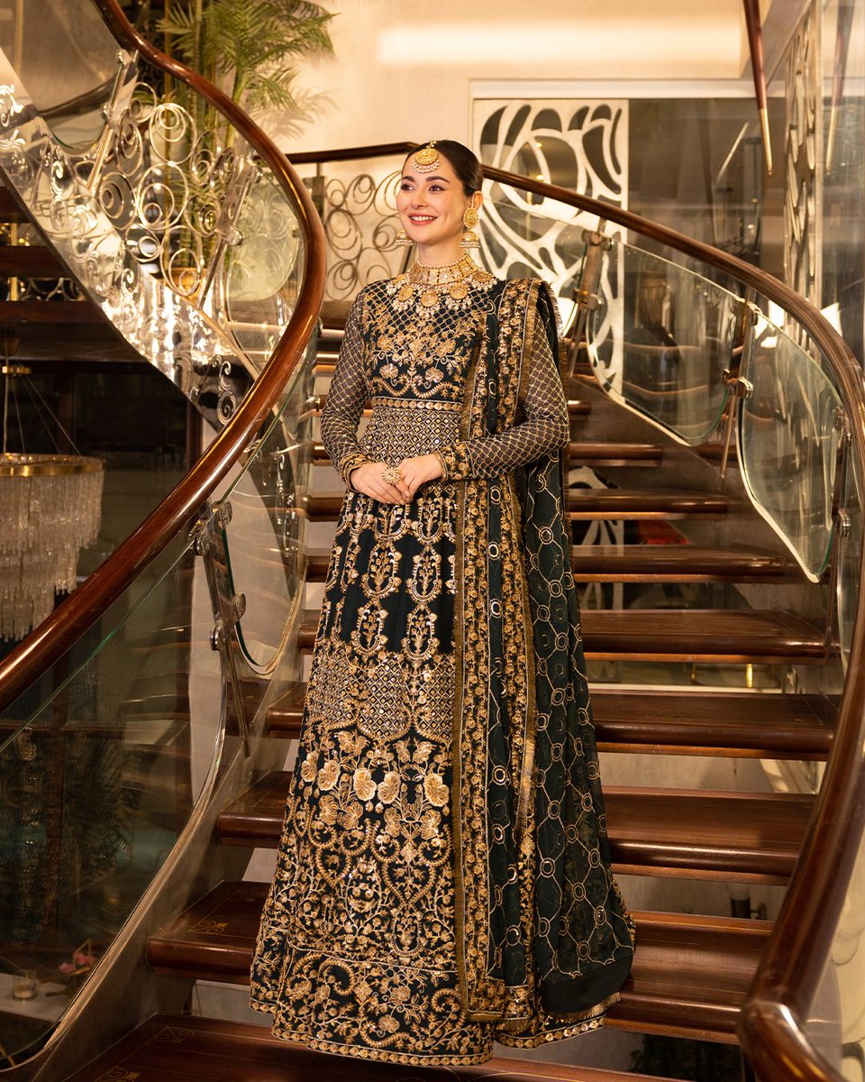 asimjofa's tweet photo. Mera Haseen Jora | Luxury Pret-RTW | Book Now | Deliveries Start From 31st May
AJHJ-25 | Rs. 33,650/-
Book Now: https://t.co/dZZ6o4dtQ6
#AsimJofa #IWearAsimJofa #MeraHaseenJora #RTWCollection #FestiveWear #FestiveCollection #stitchedcollection #asimjofaedits #TrendingNow https://t.co/dX7ooruhW7