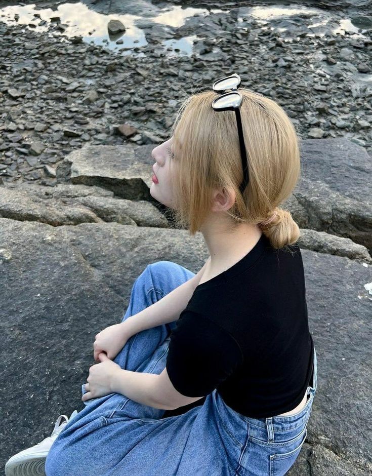drinmeow's tweet photo. поиск мью ! she / her 🐚

меня зовут дарина, я состою во множестве различных фандомов. вы можете прочитать обо всём в моей карде, и если наши взгляды совпадают (внимательно читайте дфи и бюф), мы можем замьючиться !
https://t.co/gae1Bs2PZO https://t.co/y9QrZQ9wcR