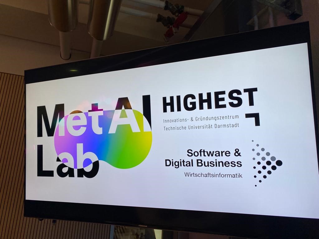 Neue Welten, innovatives Office-Setting und inspirierende Gespräche - bei der gestrigen Eröffnung des #Meta&amp;AI Labs an der #TUDarmstadt gab es viel zu erleben. Wir gratulieren Peter Buxmann und seinem Team zur tollen Umsetzung und freuen uns auf viele gemeinsame Projekte!
