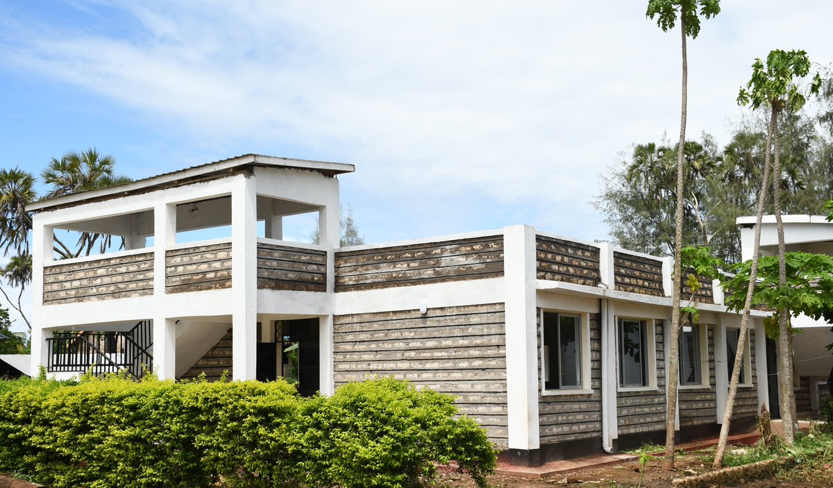 CdaBase's tweet photo. #Mining4development; Msambweni Boys Secondary School dormitory constructed by the CDA Committee of Msambweni from proceeds of mining.

#Msambweni #CDAC #Kwale #Servingourcommunity #Projects https://t.co/Cs5GWAmwCm