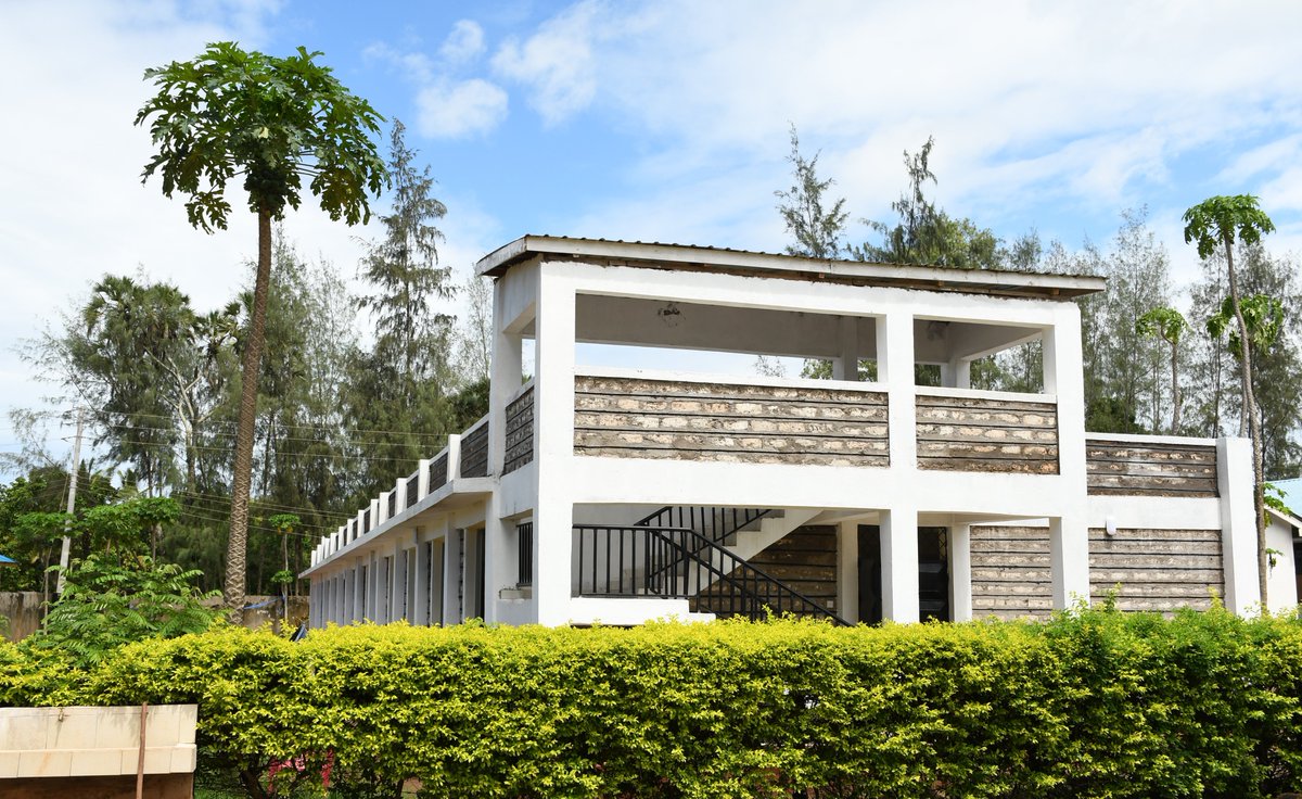 CdaBase's tweet photo. #Mining4development; Msambweni Boys Secondary School dormitory constructed by the CDA Committee of Msambweni from proceeds of mining.

#Msambweni #CDAC #Kwale #Servingourcommunity #Projects https://t.co/Cs5GWAmwCm