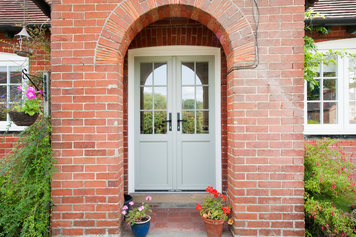 EvolutionMFG's tweet photo. Evolution offers a range of authentic timber-effect finishes as standard, all of which have been carefully selected to compliment a wide variety of homes.
https://t.co/GW2FxMz8jE
#EvolutionWindows #EnglishDoor https://t.co/aK4iPOj6pn