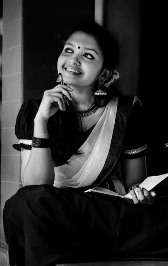 kavi_kadhalan's tweet image. யோசித்து
நீ எழுதும்
கவிதைகள்
யாவும்..

சுவாசித்து
நான் வாழும்
ஆக்சிஜன்கள்
ஆனதோ..

நேசித்து
நாம் வாழும்
காலங்கள்
எல்லாம்...

பூஜித்து
போற்றப்படும்
நினைவுகள்
ஆகுமோ...

#Karthiktwtz