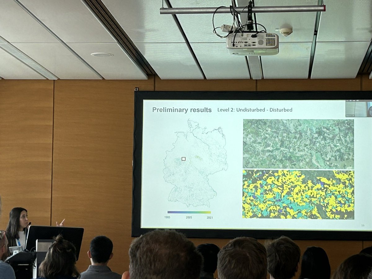 🔙At #EGU23 last month

ForestPaths’ member @albaa_vs presented the progress made on the next generation of European forest disturbance maps based on the Landsat archive👇
forestpaths.eu/news/egu23-for…
ForestPaths maps to be made publicly available soon❗️