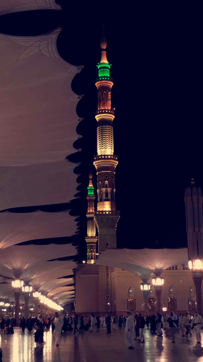 واصرف عنّا حمل الليالي وثقلها واجعل في صدورنا إطمئنان يشبه هبوب الفجر🕊🤲🏻