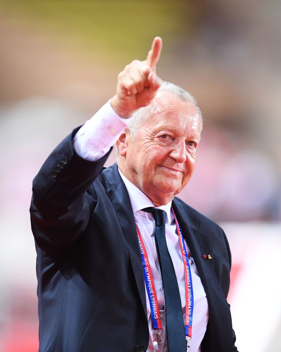 gerard_lopez_'s tweet photo. Merci Jean-Michel Aulas pour tout ce que tu as apporté au foot français. Tu lègues à ton club bien plus qu’un palmarès exceptionnel. Je ne doute pas que tu continueras, autrement, à contribuer à faire grandir notre sport, pour lequel ta vision et ton audace demeureront un modèle pour longtemps.