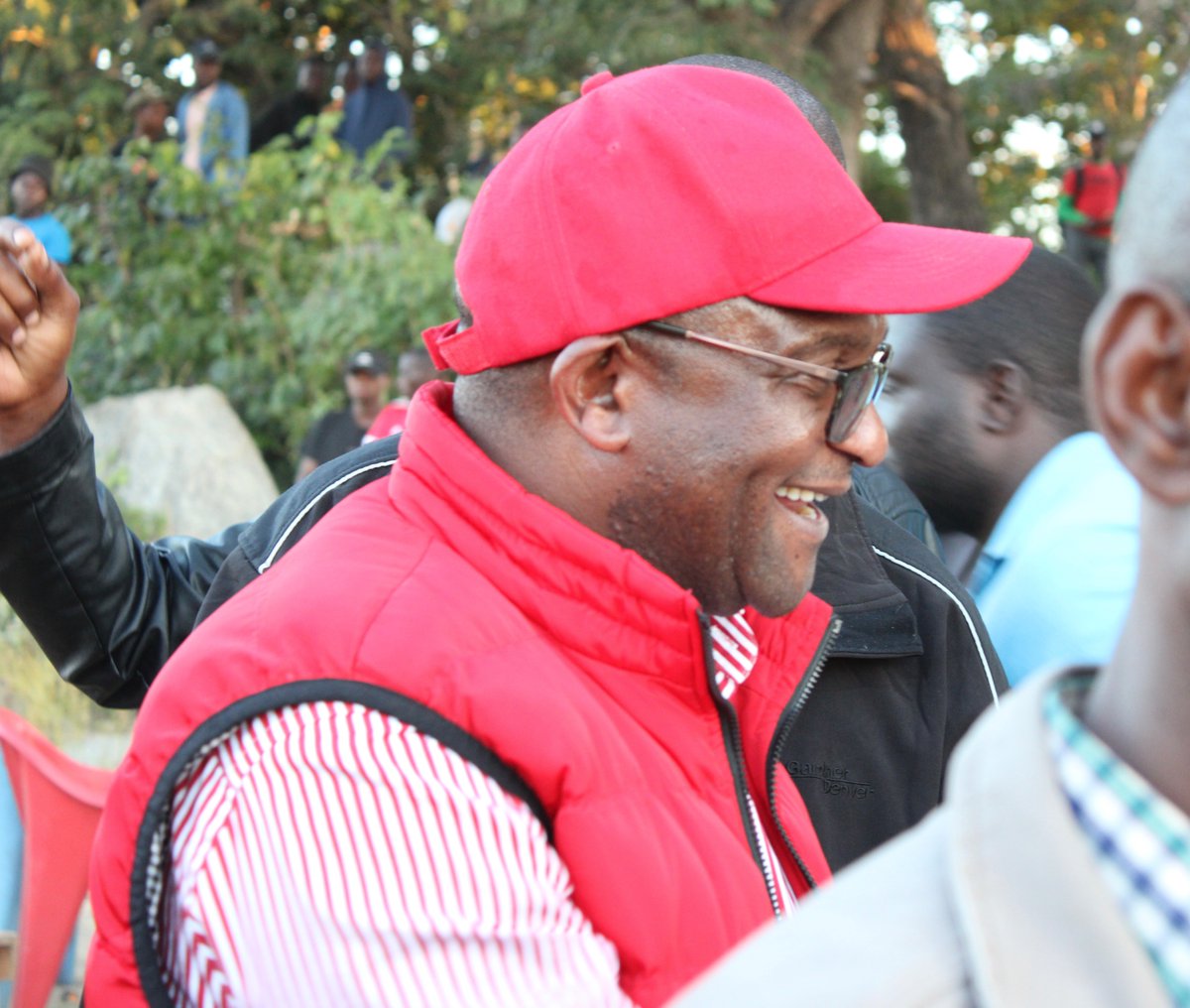 mdc263's tweet photo. Manicaland #Ward5NyangaNorth demonstrated over the weekend that the MDC did not and will not change its name.
Lies have short legs, The people know their movement and President @DMwonzora
#FambaSimbotiFamba https://t.co/o3h3u0K2YG