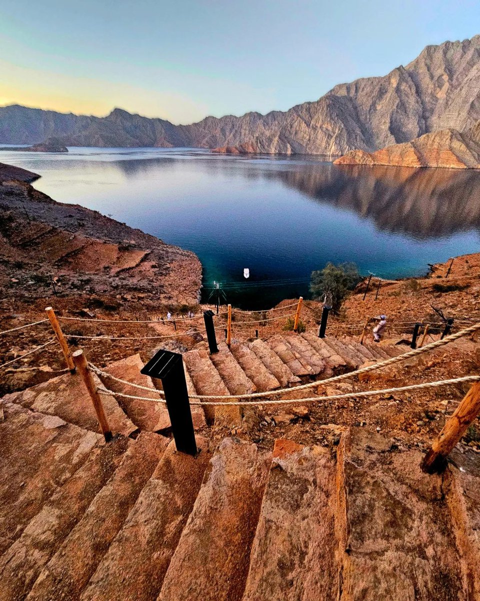 SinbadsOPG's tweet photo. 📍 Musandam, Oman 🇴🇲 
📸: [albusaidi_ibrahim]
🔗  https://t.co/f3CcJ884jS

#OmanPocketGuide #Oman #MyOman #TravelToOman #Travel #Tourism #Viral #Trending #uae #dubai #abudhabi #qatar #ksa #gcc #US #EU #Italia #Deutschland #UK #Britain #France #Schweiz #India #MiddleEast #musandam https://t.co/rJYXsfFWYx