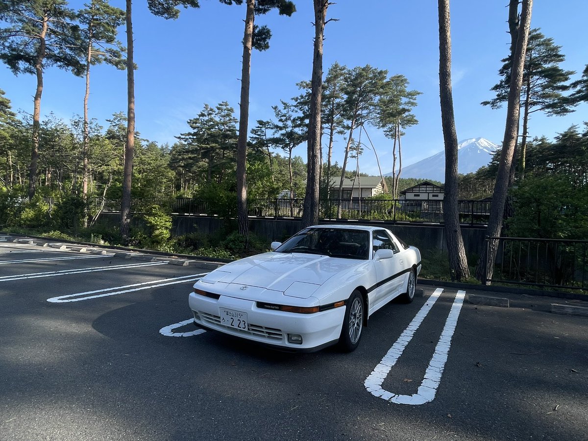 TMWORKS1's tweet photo. 本日は、 ALL JAPAN 4A-G FESTIVAL（全国 4A-G フェスティバル） の会場にて打ち合わせでした。注:スープラ画像は一般駐車場です。
#aj4f #alljapan4agfes #AE86 #AE82 #AE92 #AE101 #AE111 #AW11 #AA63 #AT141 #AT160 #AT210 #AE85 #AE81 #AE91 #AE100 #AE110 #AW10 #AT140 #AT211 #AT212 https://t.co/l6UUWJ0FEv