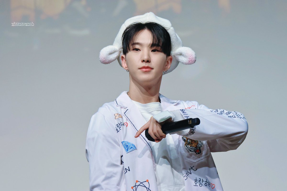 missusomuch | 호시 tweet media