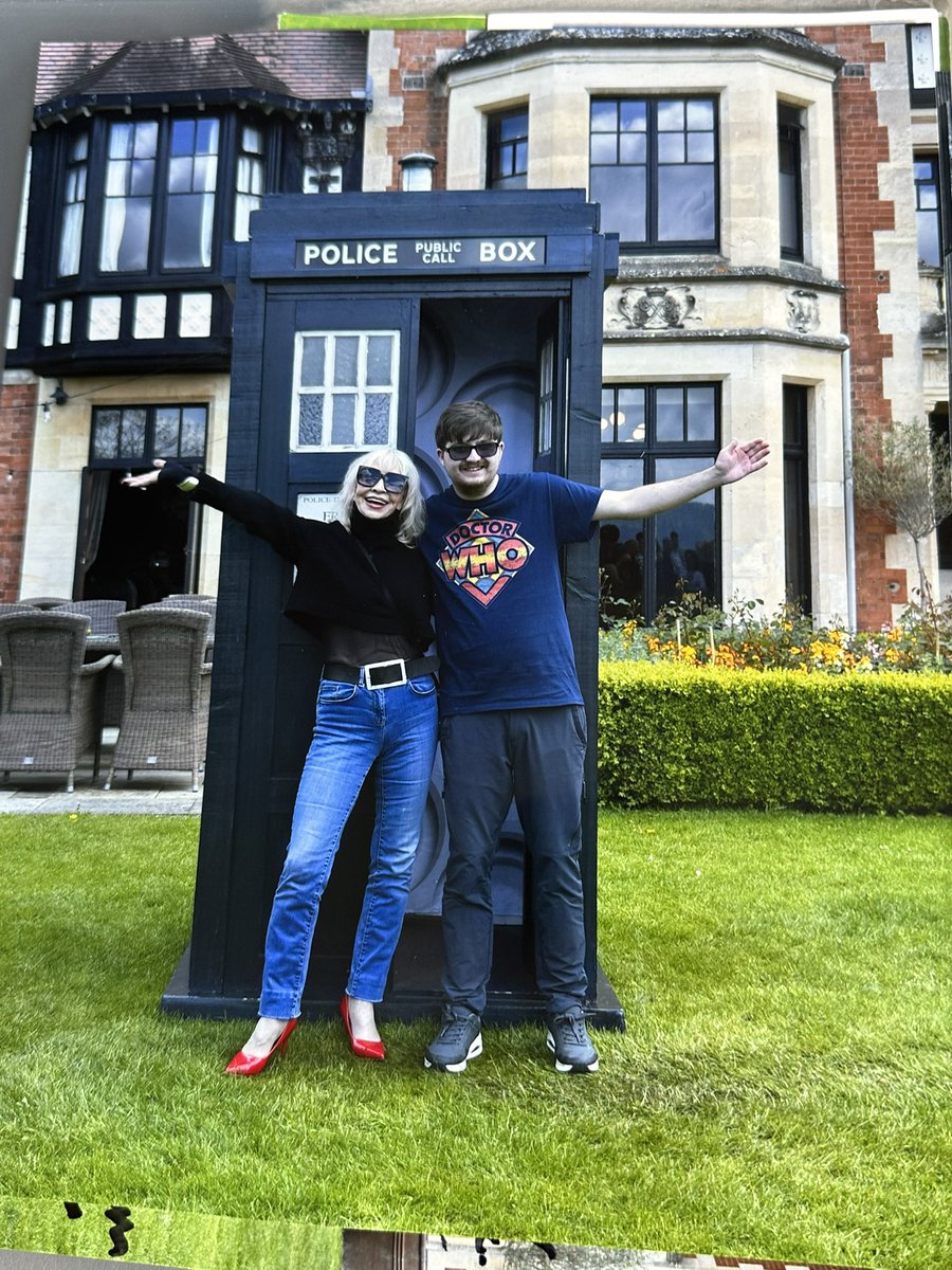 TheProf2003 tweet media