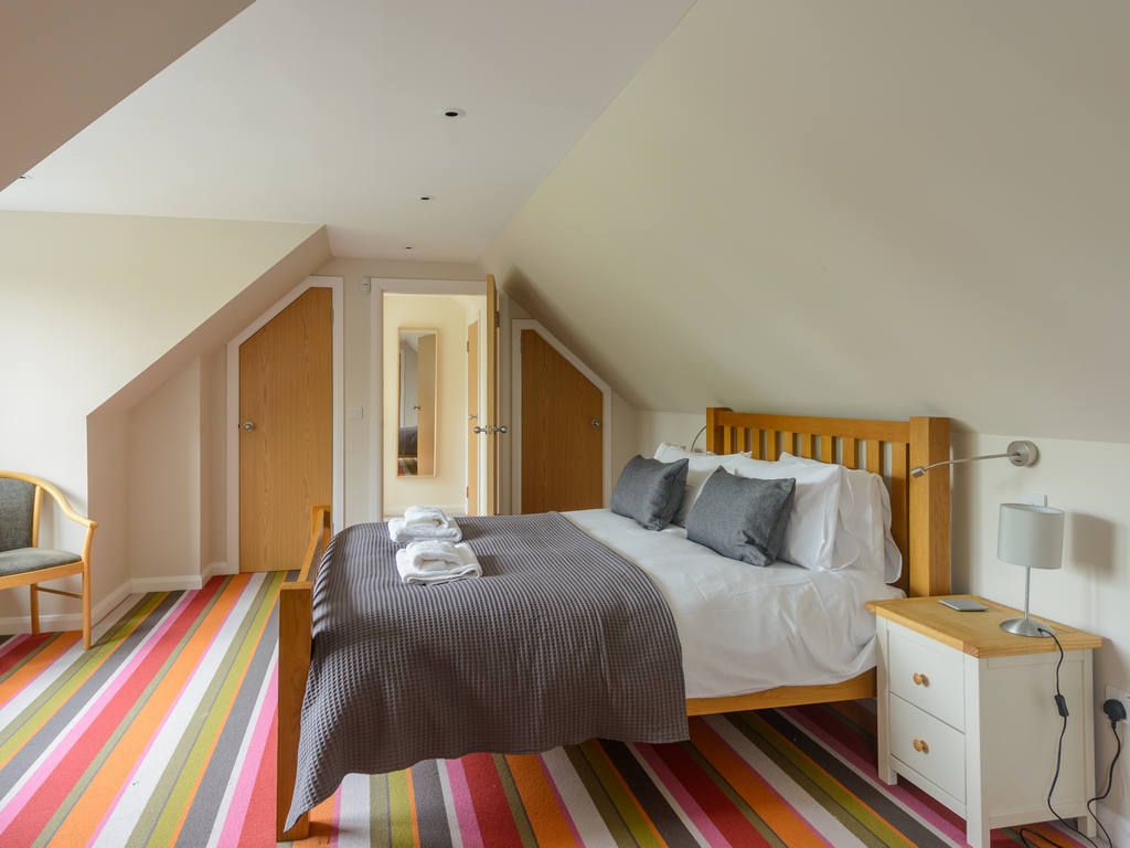 TheHolidayCots's tweet photo. Book your next Scottish vacation and stay at the cosy Fidra Cottage. Located in the charming village of Dirleton it is an ideal base for exploring East Lothian.
🛌Sleeps 1-9
https://t.co/r9uID20lei 
#Dirleton #EastLothian #Scottish #HolidayCottage #Cosy #Modern #Charming https://t.co/qUtjJfZSkM