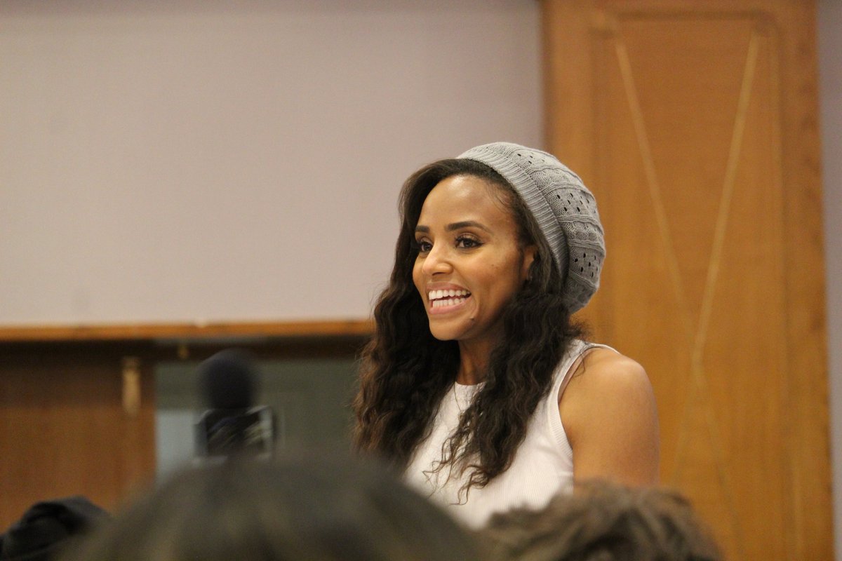 kissedbychyler's tweet photo. A few fave pics #ultimatesapokolips  

The lovely @JaviciaLeslie ❤
 @NicoleAMaines is one of my fave people in the whole universe!! Was so happy to see her again. 💙
@meagantandy is just so lovely with everyone and so kind. Always happy to see Meagan❤ @NicoleKang is awesome!!❤ https://t.co/TdlI27ySpY