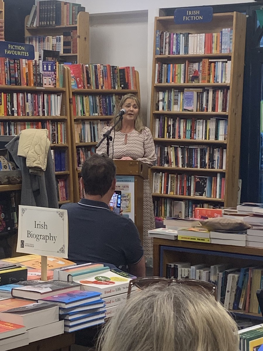 LittleIslandBks's tweet photo. We had such a wonderful time at the launch of #MightyMindsets by @niamh_writes on Friday! Thanks so much to our friends @ByrnesBooks for hosting & to Sharon Fitzmaurice for launching.
#TakeMeBackTuesday #mindfulness #mindfulnessforchildren #consciousparenting #mindfulnessforkids https://t.co/0fNkTQyDIl