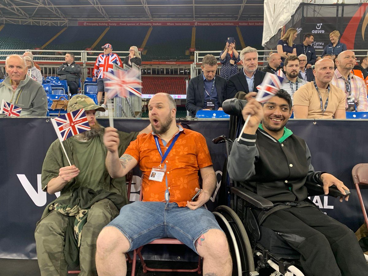 DallaglioRW's tweet photo. Huge thanks to @WRU_Community and @StreetGameWales for organising tickets for our young people from Cardiff school Cathay's to experience live rugby & wheelchair rugby. Thank you for your commitment to creating positive change through sports.ย
#IncludingTheExcluded https://t.co/bV6XPbGudg