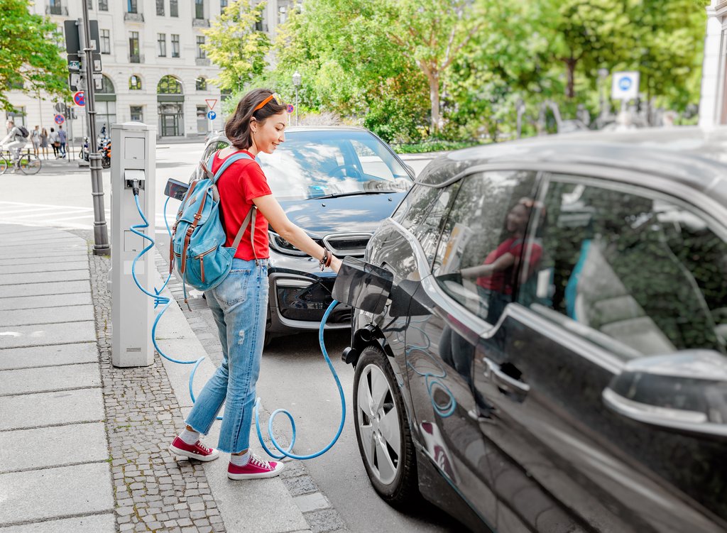 Universität St.Gallen (HSG) (@hsgstgallen) on Twitter photo Elektroauto-Ladeinfrastruktur und Reichweite wichtiger als Anschaffungspreis: «Swiss Mobility Monitor 2023» von <a href="/UniLuzern/">Universität Luzern</a> und #HSGProf <a href="/AndreasMobility/">Andreas Herrmann</a> untersucht Mobilitätsverhalten von Babyboomer bis Gen Z unisg.ch/de/newsroom/sw… Elektroauto-Ladeinfrastruktur und Reichweite wichtiger als Anschaffungspreis: «Swiss Mobility Monitor 2023» von <a href="/UniLuzern/">Universität Luzern</a> und #HSGProf <a href="/AndreasMobility/">Andreas Herrmann</a> untersucht Mobilitätsverhalten von Babyboomer bis Gen Z unisg.ch/de/newsroom/sw…