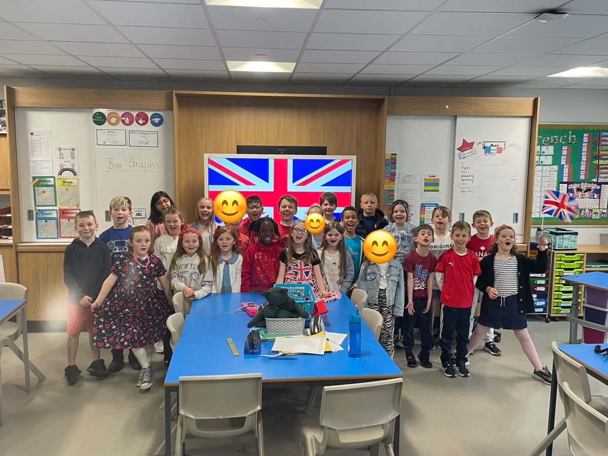 GreenbraeP5's tweet photo. P3/4 enjoyed celebrating the Coronation on Friday @Greenbraeschool https://t.co/AusOks8oLW