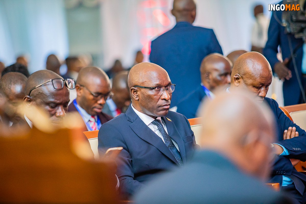 IngoMagazine's tweet photo. Il a noté que la République d'#Angola abritera du 25 au 26 Mai 2023, un forum international sur les femmes, la paix et la démocratie ainsi que sur le rôle de l'Angola dans la consolidation de la paix et la prévention des conflits en Afrique
#11thROMSummit
#Burundi
#ingomag https://t.co/OXeDdFmXwv