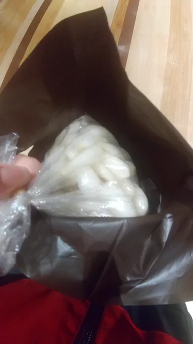 あと師匠のお弟子さんの一人にたまたまらっきょうもらった(笑)お酢につけて食べるとうまいらしい…