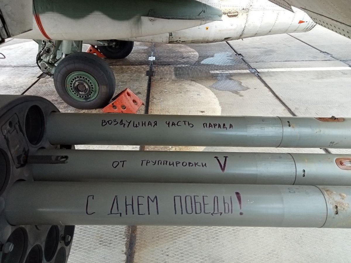 Денис Казанський tweet media