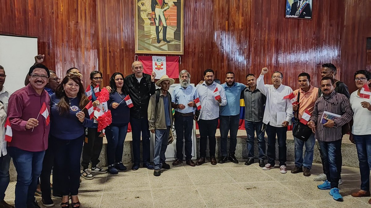 EuribesGuevara's tweet photo. En Monagas hicimos un hermoso Acto en solidaridad con el pueblo peruano víctima del golpismo #ImperioUSA. Viva el Presidente Pedro Castillo. No a la dictadura de la impostora #DinaAsesina !! https://t.co/GcWNplQzOs