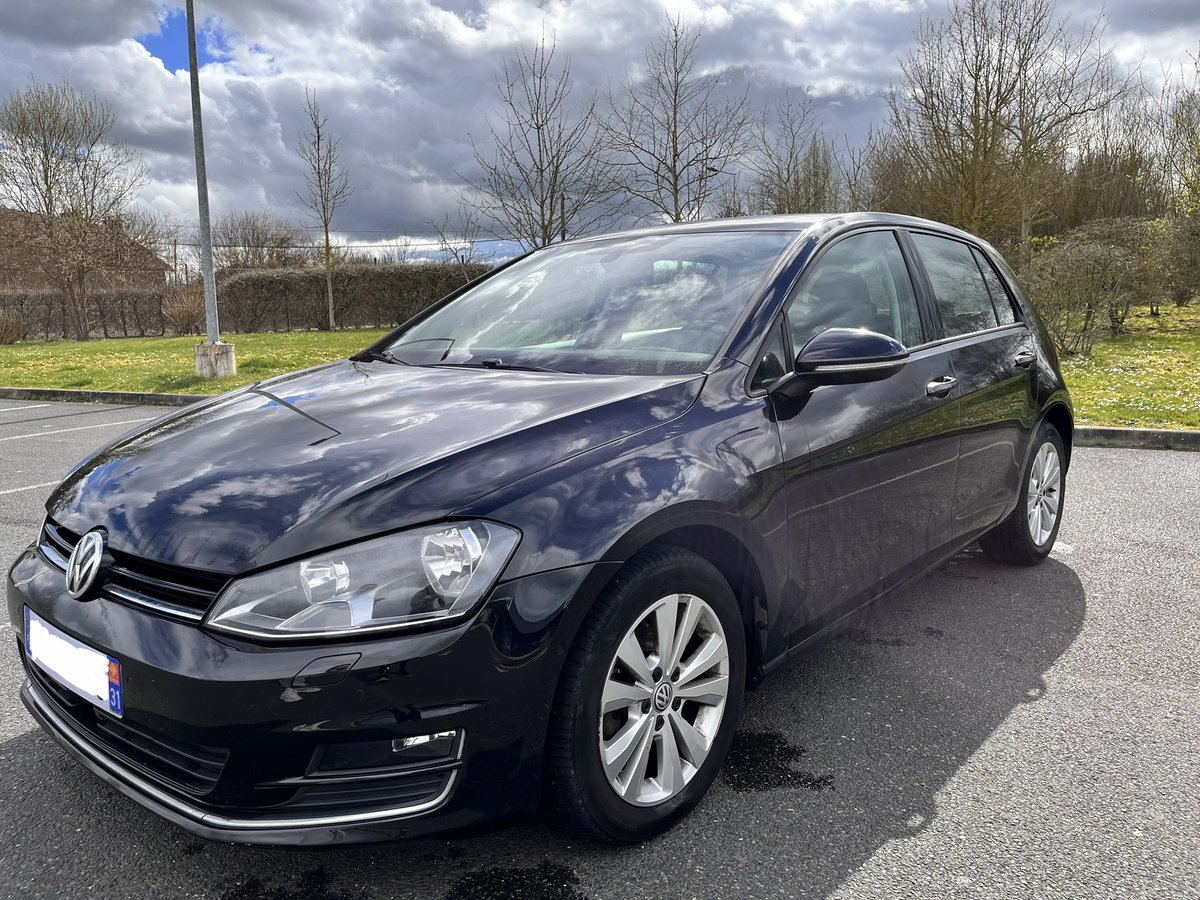 Bruno7700Bruno's tweet photo. Salut tout le monde, ayant une voiture de fonction je vends ma voiture perso, si vous êtes intéressés venez pv, la bise https://t.co/CTe5WejujR