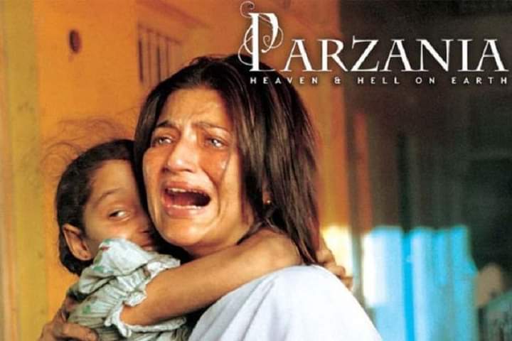 गुजरात हिंसा की पृष्ठभूमि पर बनी Parzania को भी सेंसर ने पास कर दिया था। लेकिन 2005 में तत्कालीन गुजरात सरकार ने फ़िल्म को राज्य में बैन कर दिया था। नरेंद्र मोदी मुख्यमंत्री थे।