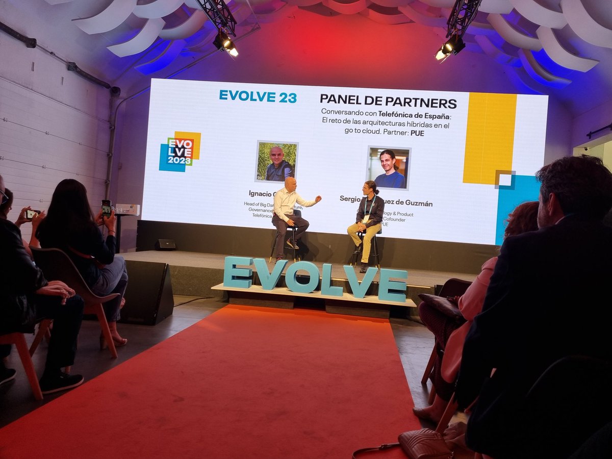agargon_tw's tweet photo. #evolvemadrid23 #cloudera https://t.co/iEcRtl5OSy