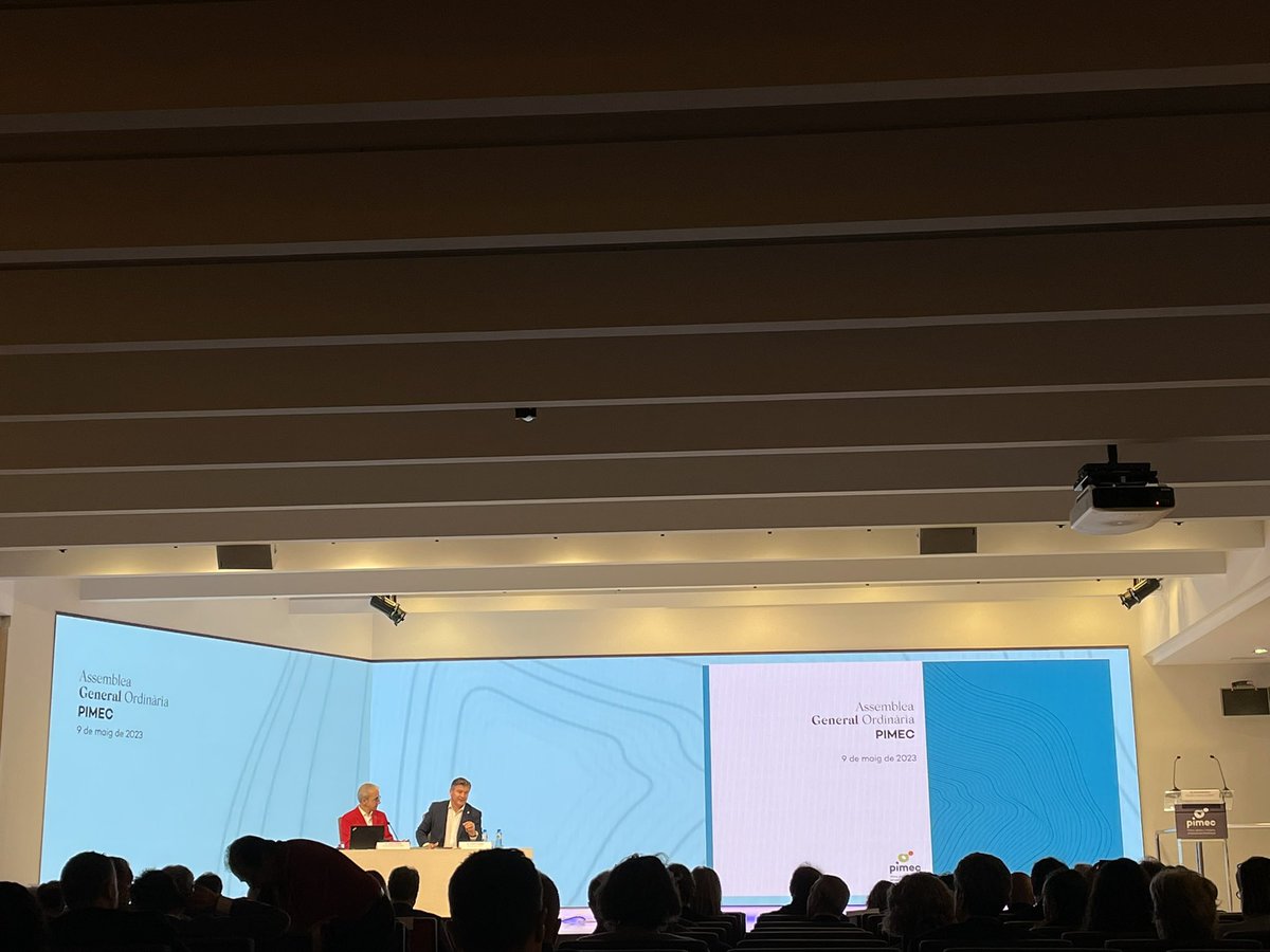 GemmaGGasulla's tweet photo. Avui a l’#AssembleaGeneraldePIMEC   @PIMEC #socis #assemblea @AntoniCanete @JosepGinesta @pimecjoves @fundacio_pimec https://t.co/m75W2f9CvN