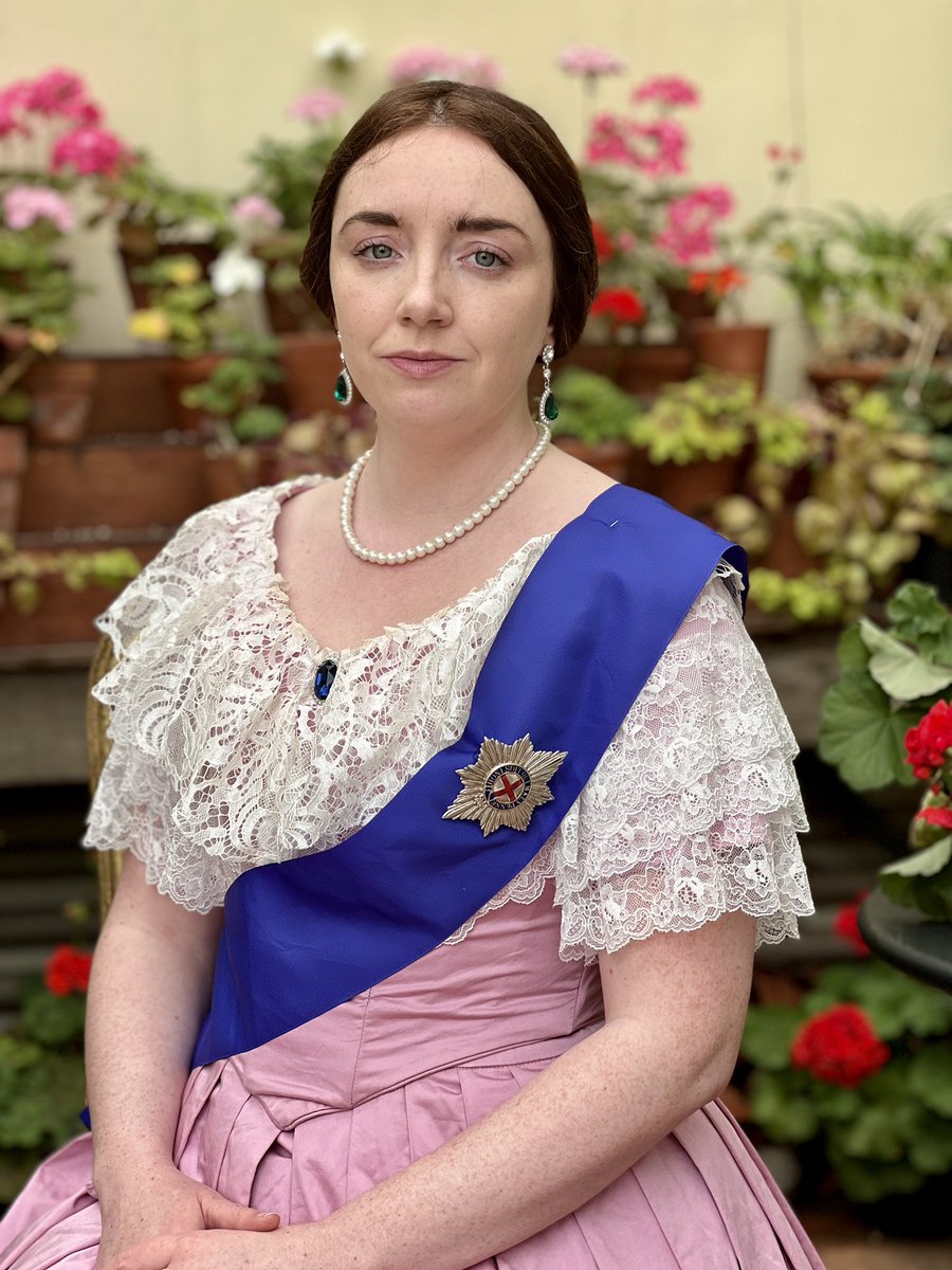 We had such fun at <a href="/cbhallgardens/">C Brom Hall Gardens</a> with our Monarchs yesterday!

#monarchs #king #queen #Coronation #BankHoliday #history #britishhistory #british #birmingham #castlebromwich #midlands #actors