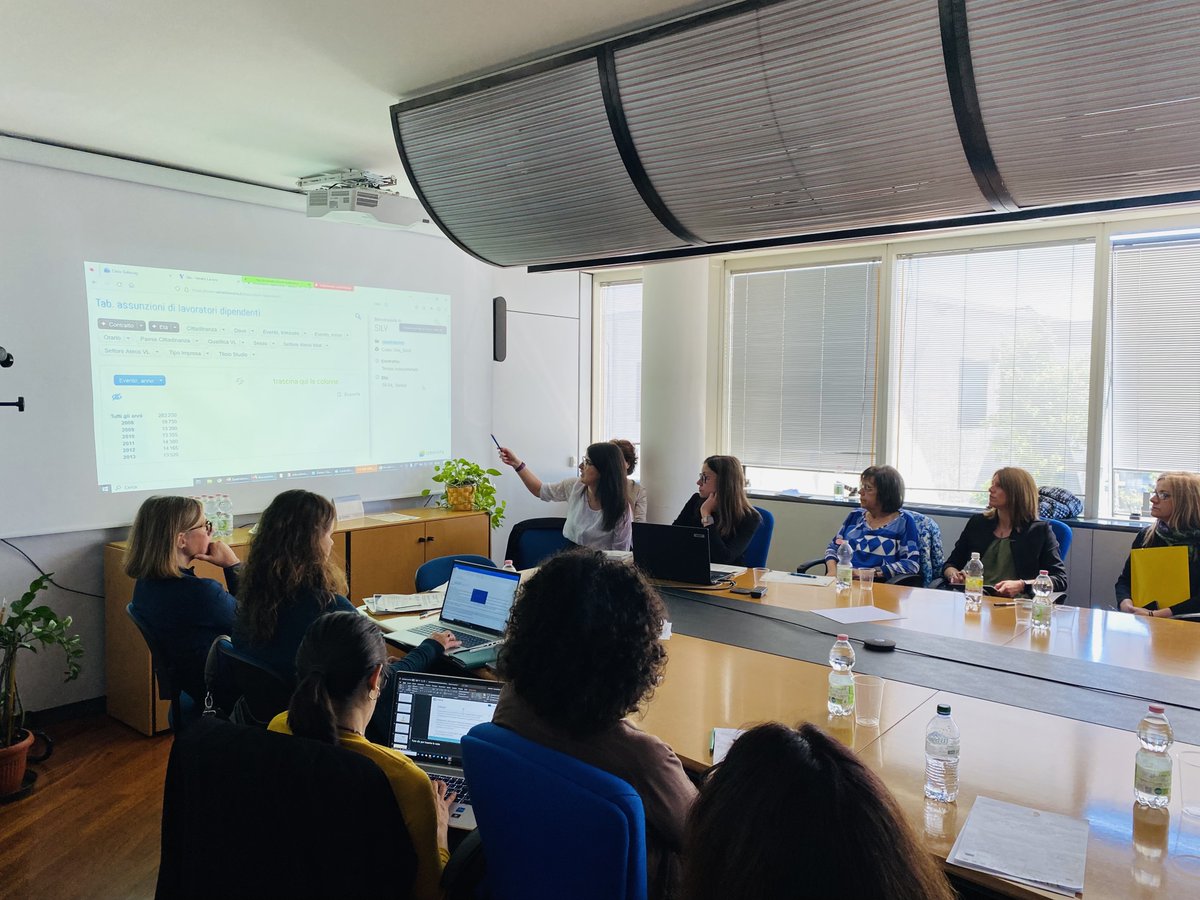 venetolavoroRV's tweet photo. #EducationalDay #progettoCOMIN: il 4 maggio 2023 @venetolavoroRV @Irecoop_Veneto e #SOFORM hanno effettuato una sperimentazione del training per consulenti per persone di difficile occupabilità, coinvolgendo operatori e professionisti dei servizi per il lavoro e del Terzo Settore https://t.co/ZgOsyzYfHQ