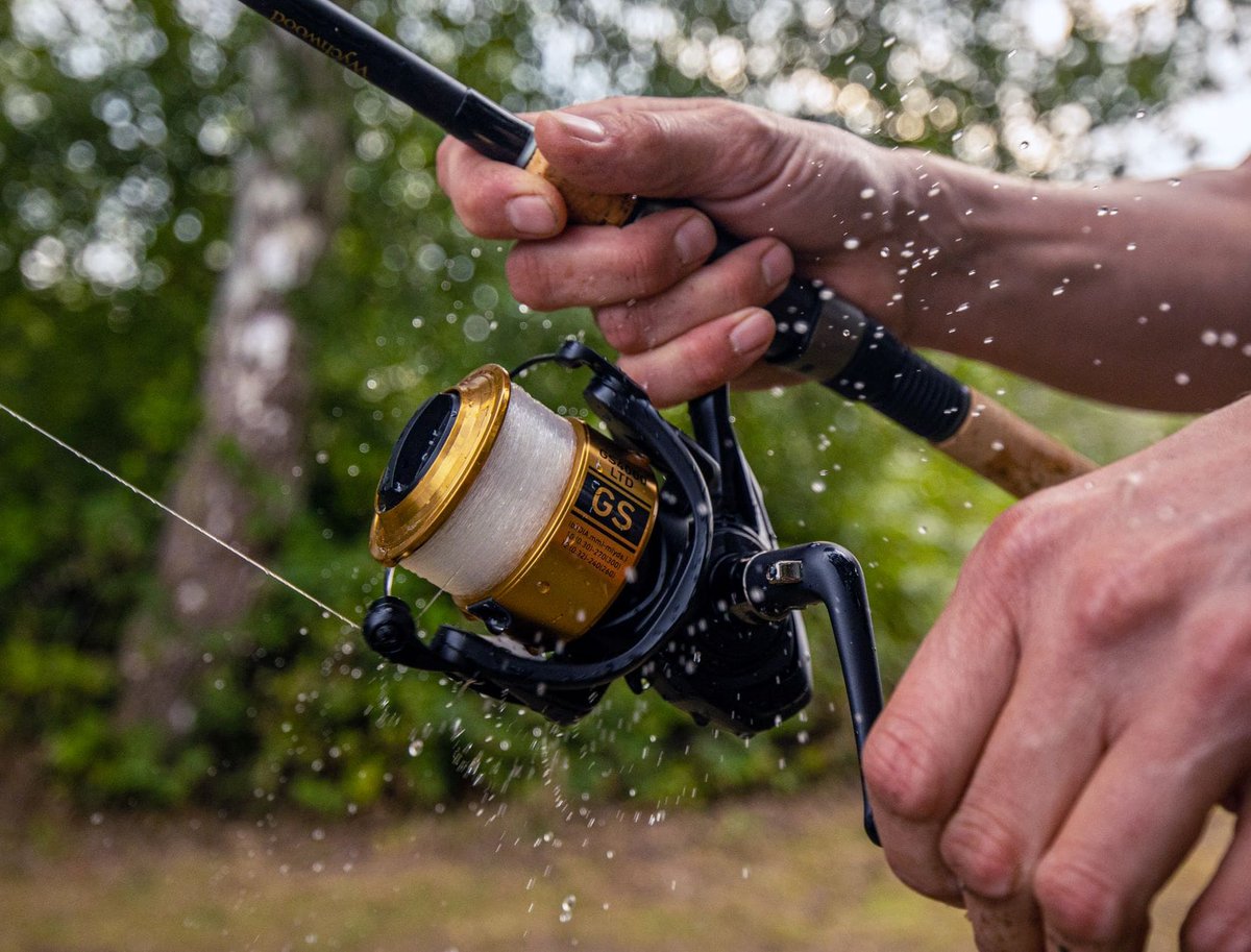 anglingdirect's tweet image. Spooling a fishing reel can be a daunting task and
line twist is one of the most common issues anglers face while spooling their reels.

Discover line-twist free spooling: bit.ly/3VHtnIZ

#fishing #line #spooling #fishingreel