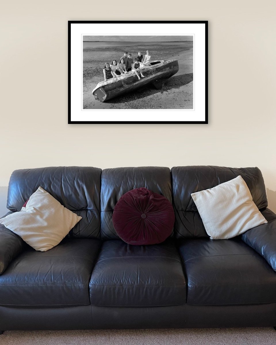 DavidIslipPhoto's tweet image. If you've taken some memorable coronation photos of street parties and family get togethers over the Bank Holiday, they deserve to be printed, framed and displayed. Not just left on a phone📲.01376 517955 or PM us for further info. #framedphotos #photoframing #essexphotographer