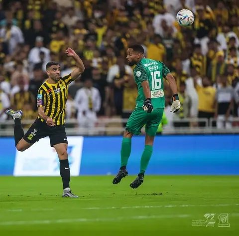 Lion en club
Arabie Saoudite 🇸??
#Epassy et Abha s'inclinent lourdement sur la pelouse du leader 4-0. Abandonné par sa défense le gardien Camerounais 🇨🇲 a sauvé 5 occasions et a été crédité d'une note de 6,7 par la presse.
Gagnes avec 1xbet en utilisant le code promo Ndamba237.